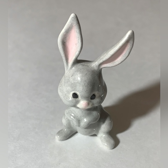 Bunny Decorations |Set Of 3 | Glossy Chrome Ceramic Bunnies + Glossy Gray Bunny - Picture 7 of 9